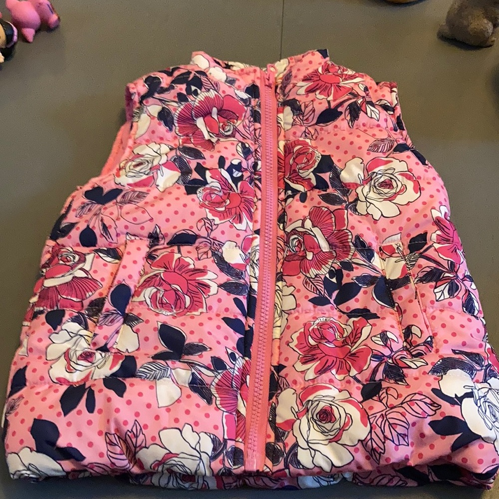 Crown and Ivy Kids Puffer Vest Size 6 Girls